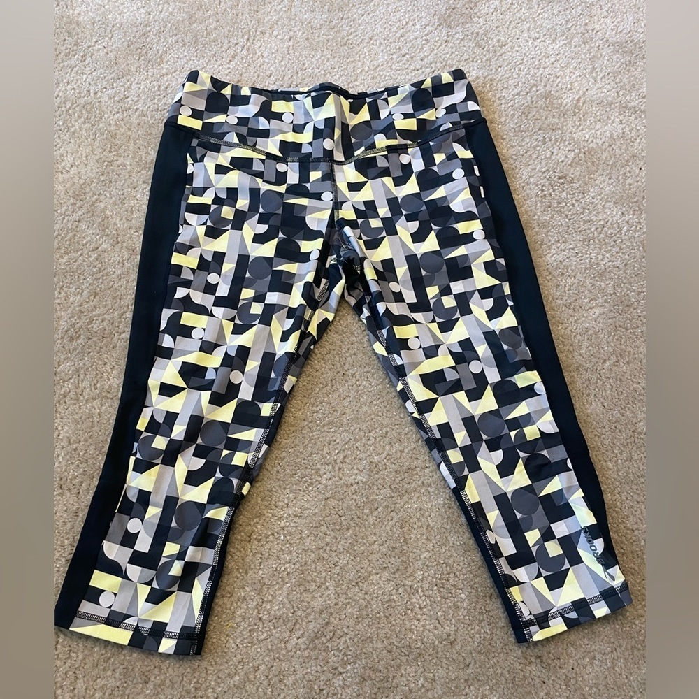 Brooks Cropped Compression Leggings